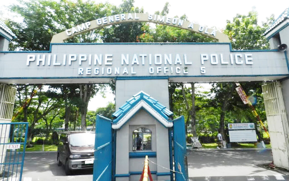 10 cops implicated in 2018 Rizal murder case surrender to Legazpi City Police