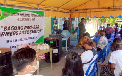 Ex-NPA supporters in Nueva Ecija get livelihood aid