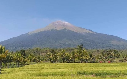 Mounts Bulusan, Kanlaon exhibit signs of phreatic volcanic activities